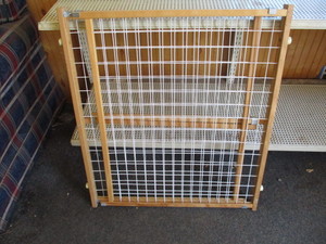 lot 62 image: Baby Pet Gate