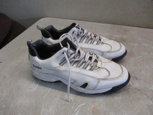 lot 91 image: Foot Joy Size 11 Golf Shoes