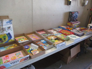 lot 112 image: Toys