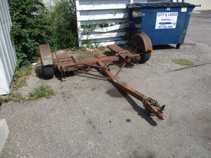lot 1-4 image: Tow Dolly
