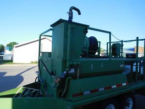 lot 8 image: 2001 Bowie hydro seeder