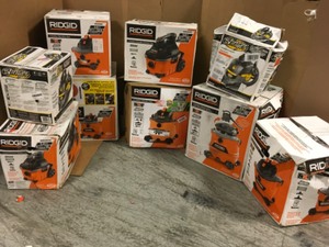 lot 19 image: ASSORTED RIGID PALLET WITH VACUUMS DIFFERENT SIZES CUSTOMER RETURNS SEE PICS