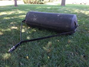 lot 10 image: Precision Heavy Duty Lawn Roller