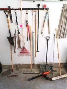 lot 16 image: Lots of Yard Tools