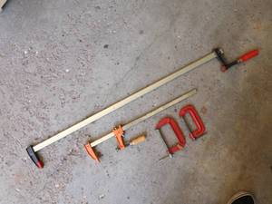 lot 14 image: Lot of Clamps