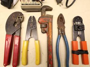 lot 46 image: Assorted Tools