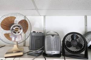 lot 59 image: Heaters & Fans