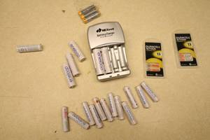 lot 56 image: Chargeable Batteries