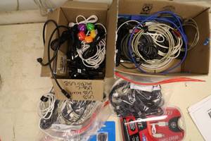 lot 28 image: USB Cable and Accessory Megalot
