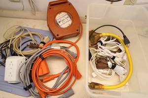 lot 25 image: Extension Cords