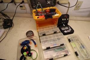 lot 35 image: Electronics doctor kits