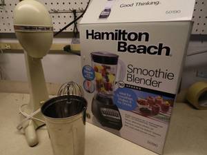 lot 83 image: Kitchen Wares with Hamilton Beach Blender