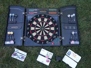 lot 108 image: Halex Dart Board