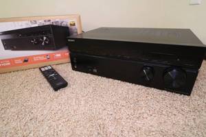 lot 2 image: Sony Reciever