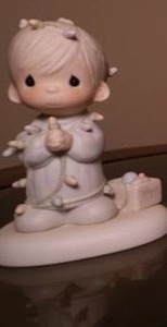 lot 205 image: Precious Moments & Jonathan & David Figurines