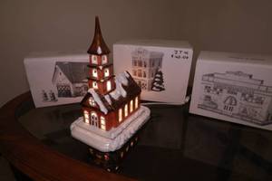 lot 207 image: The Orginal Snow Village