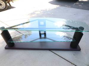 lot 187 image: Wood & Oval Glass Entertainmnet Center