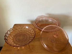 lot 174 image: Pink Depression Glass