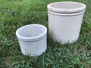 lot 132 image: Red Wing Stoneware
