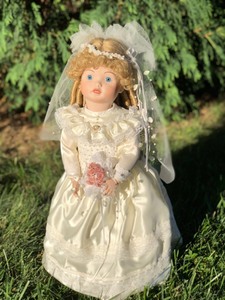 lot 146 image: Bride to Be