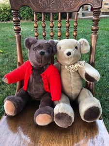 lot 161 image: Lot of Vintage Bears with Bean Babies