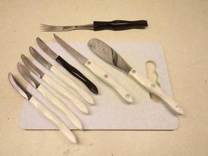 lot 73 image: Orginal Cutco Knife Set