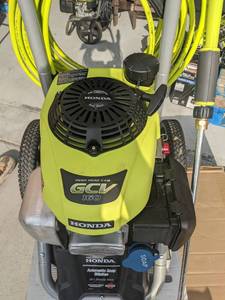 3000 PSI 2.3-GPM Honda Gas Pressure Washer used.&nbsp