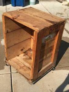lot 61 image: Wooden Rolling RackCrate