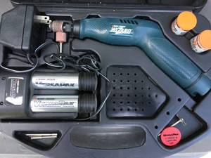 lot 86 image: Black And Decker Rotary Tool