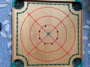 lot 99 image: Vintage Game Board