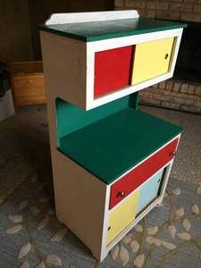lot 117 image: Vintage Childs Wooden Kitchen Toy