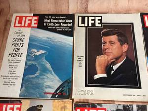 lot 141 image: 1960s Life Magazine Lot