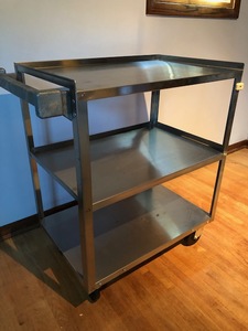 lot 27 image: Metal Rolling Utility Cart