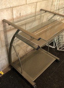 lot 85 image: Computer Desk