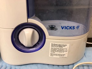lot 63 image: Health Care Items- Heating Pads, Humidifier and more