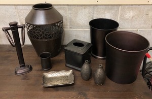 lot 59 image: Decorative Bathroom Lot