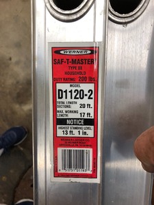 lot 42 image: Werner 20 Foot Aluminum Extension Ladder