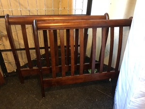 lot 115 image: Twin Bed