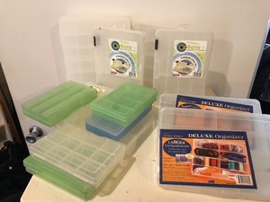 lot 126 image: Organization Lot