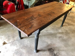 lot 132 image: Farm Style Table
