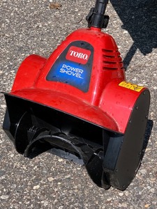 lot 11 image: TORO Power Shovel