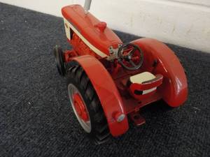 lot 14 image: International Toy Metal Tractor...
