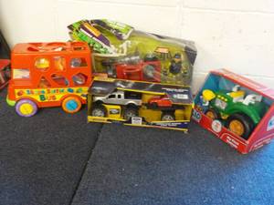 lot 40 image: Toys...