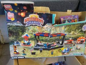 lot 45 image: Block Tech Amusement Park box is d...