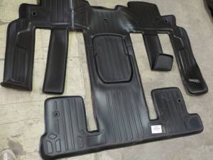 lot 66 image: Pick Up Floor Mats...