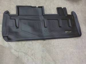 lot 68 image: Smart liner Floor Mat...