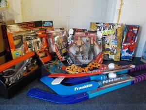 lot 106 image: Toys for Boys in a Tote...