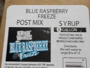 lot 211 image: 3 Gallon Blue Raspberry Freeze Post...