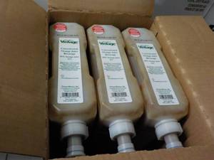 lot 227 image: 3 - 3.5 Liter Jugs Citrus World Vin...