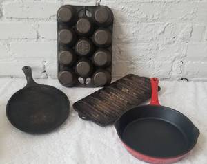 lot 110 image: Griswold Cast Iron Cookware Collection